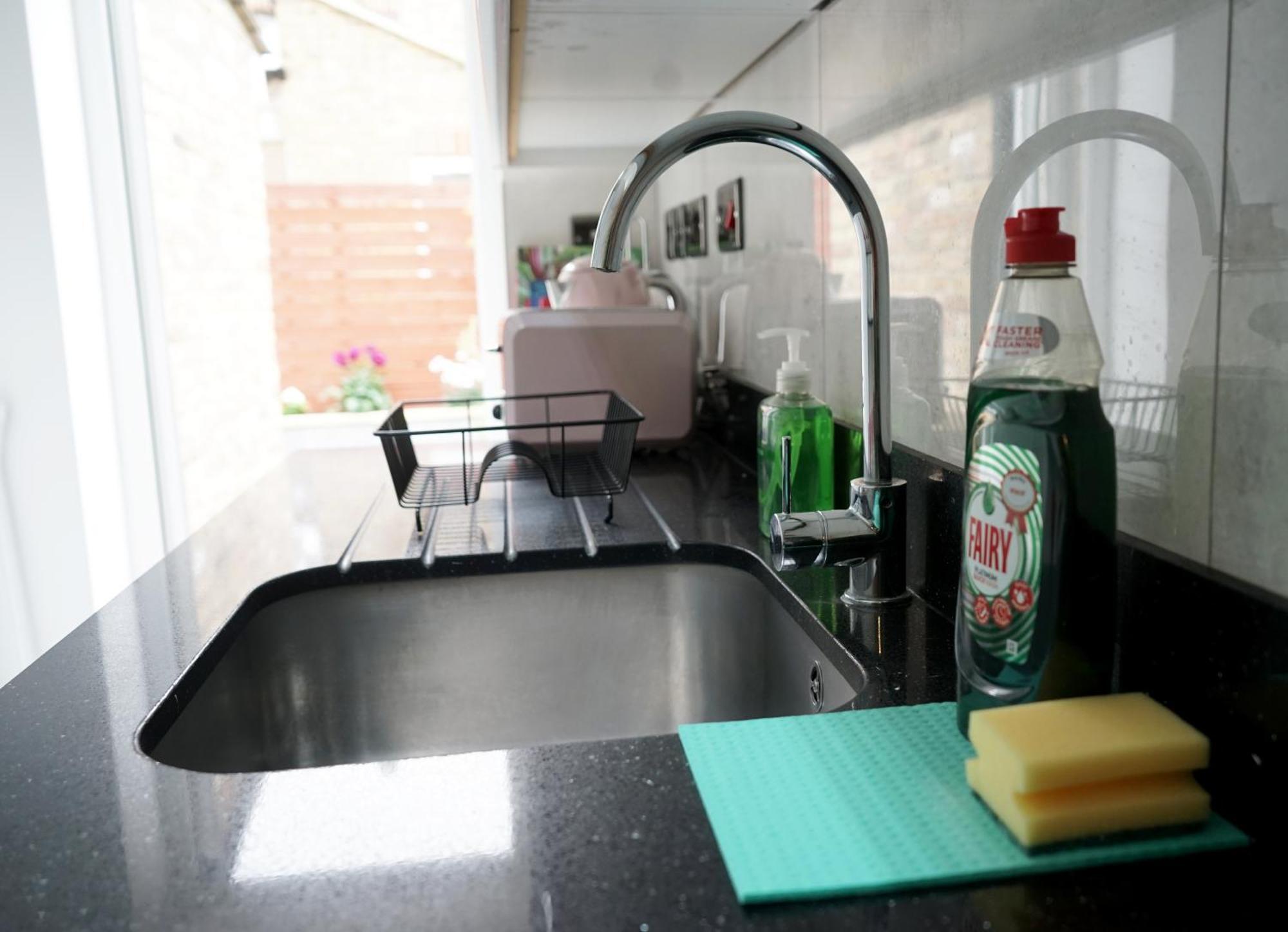 Luxury London House Sleeps 13, 2 Minutes To Metro别墅 外观 照片