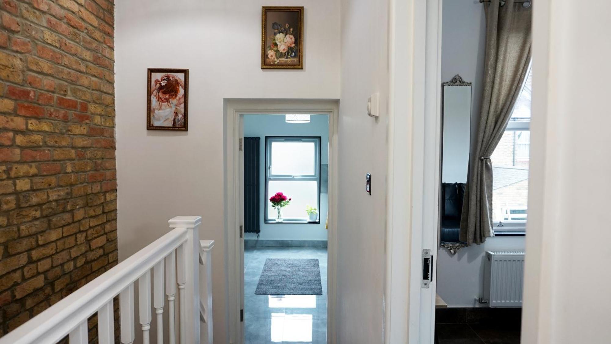 Luxury London House Sleeps 13, 2 Minutes To Metro别墅 外观 照片